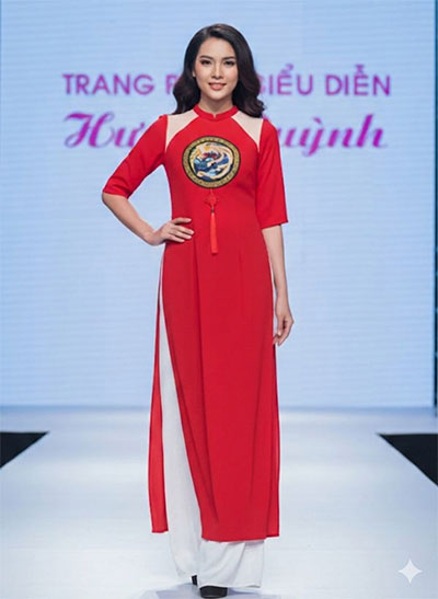 Áo dài cách tân hỷ